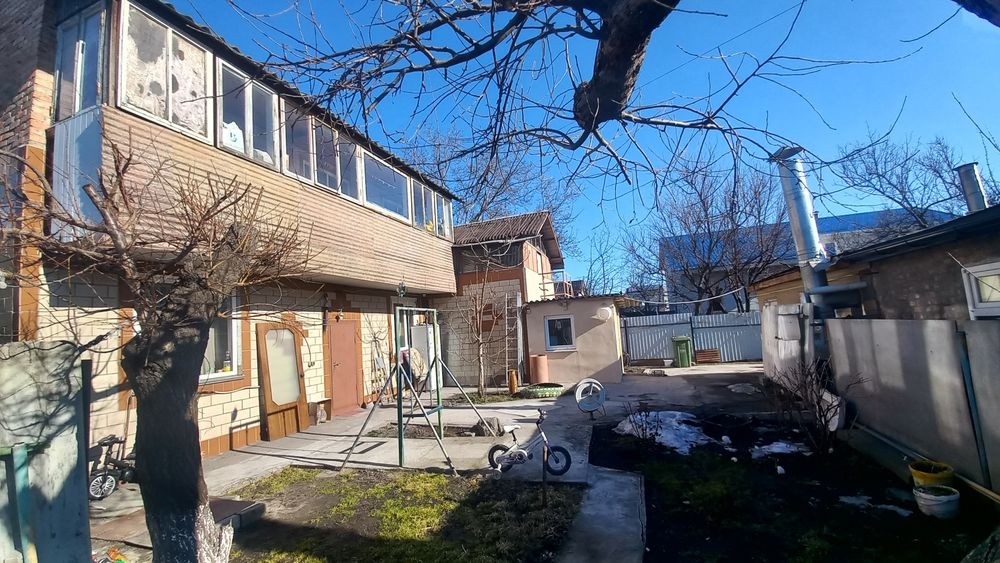 Продаж будинку район 3 міської лікарні