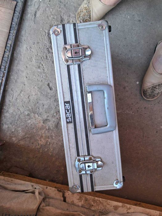 Ящик деревянный и металлический