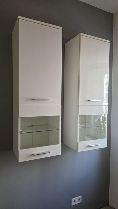 Szafki wiszące, podświetlenie- 2szt