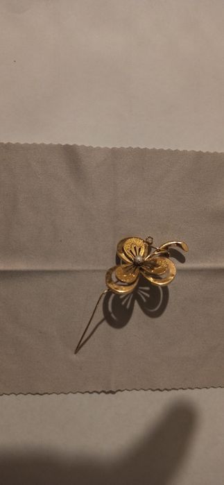 Ouro - Pregadeira/Alfinete Peito 19.2 K  Contraste. Preço actualizado