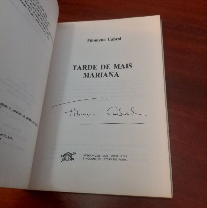 Tarde De Mais Mariana - - autografado