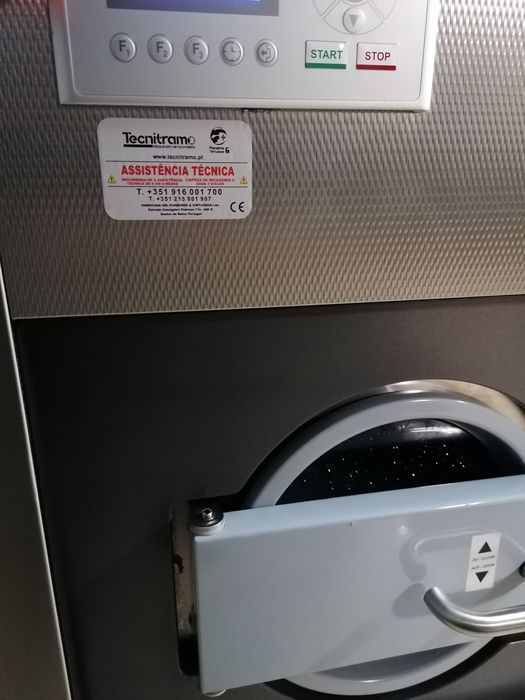 Máquina de lavar roupa industrial / self service lares e Residências