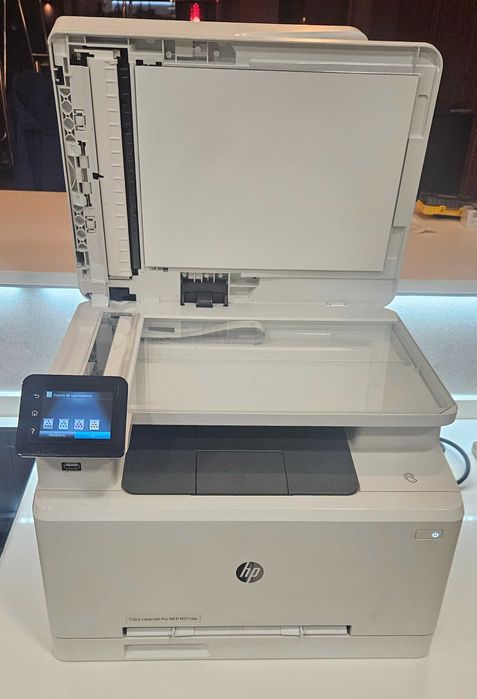 HP Color Laser mfp m277dw  com 3 Toners novos + 3 seminovos