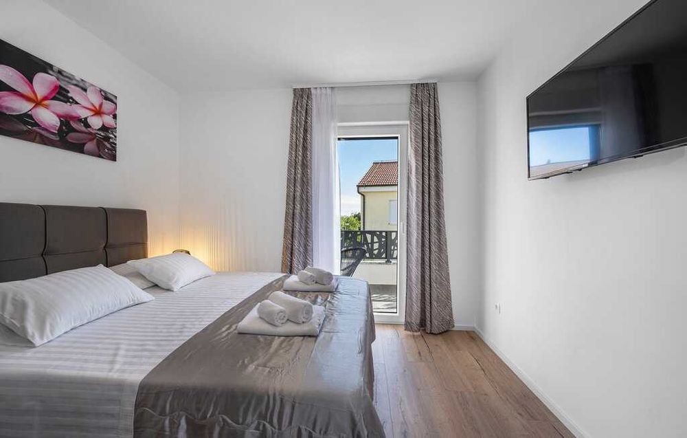 Wakacje 2026, Chorwacja, Vodice, dom z jacuzzi dla 7 osób