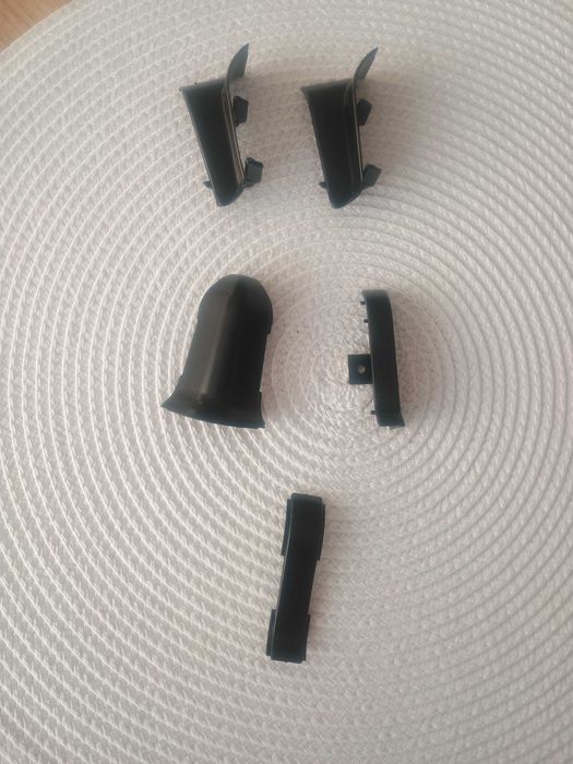 Końcówki do listw podłogowych