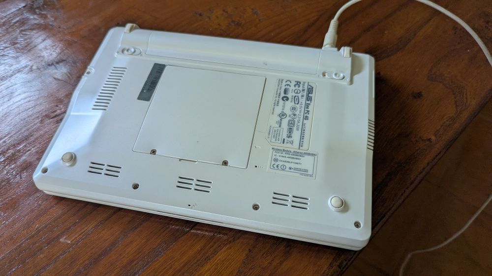 ASUS eee mini pc447001609540085762