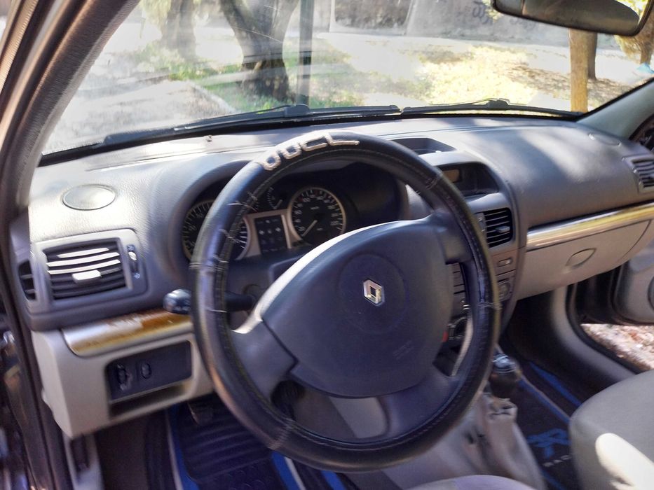 Renault clio 1.2 16V foto 5