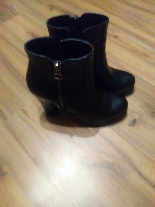 Buty jesienno-zimowe.