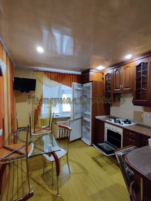 Сдам 2 комнатную с ремонтом на песках