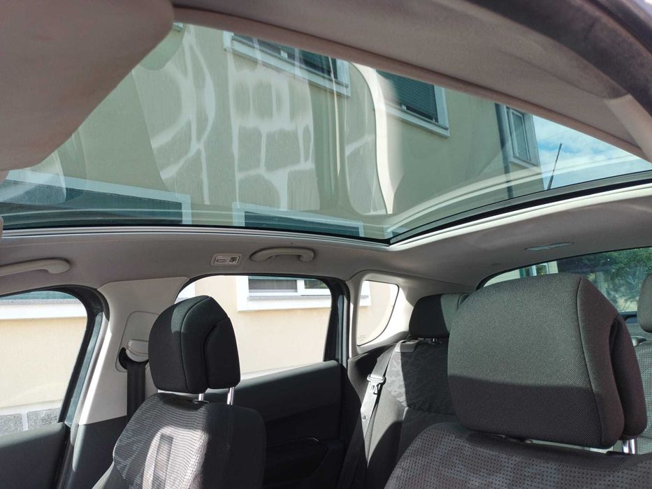 Peugeot 3008 HDi - 10