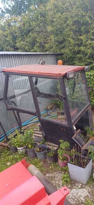 Kabina ursus c360