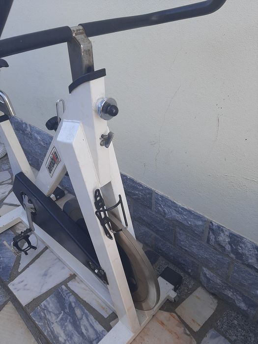 Bicicleta estática spinning Aerobika profissional