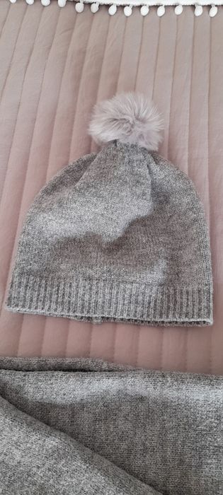 Sprzedam komplet czapka z kominem
