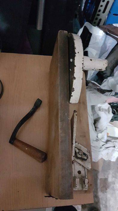 stara krajalnica do chleba pamiątka prl