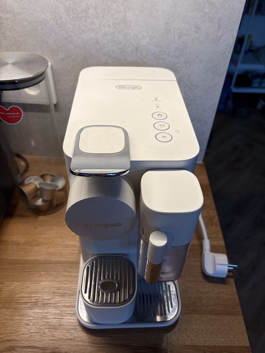 Ekspress na kapsułki Nespresso Lattissima One