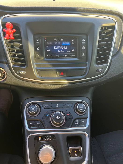 Продам авто chrysler 200