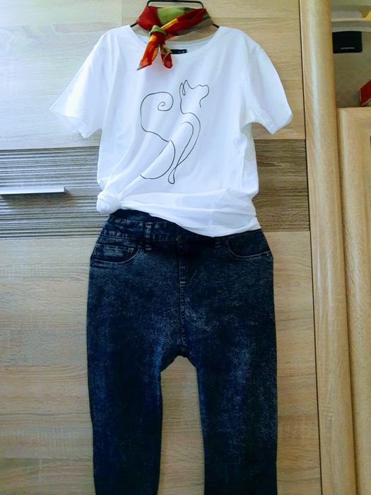 Wygodne legginsy czarne jeansy marmurkowe leginsy długie