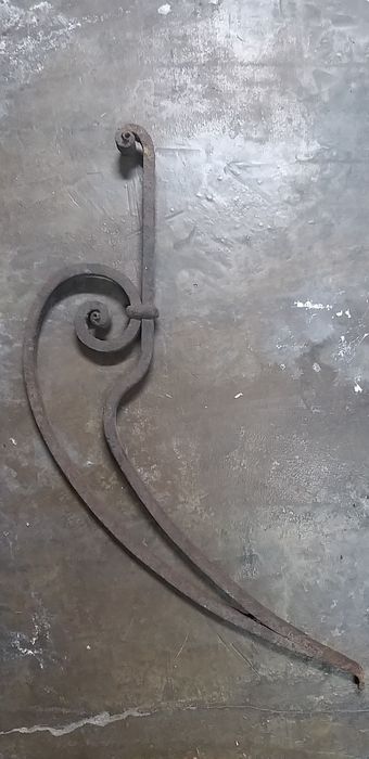 Kuty przedwojenny element ozdobny.