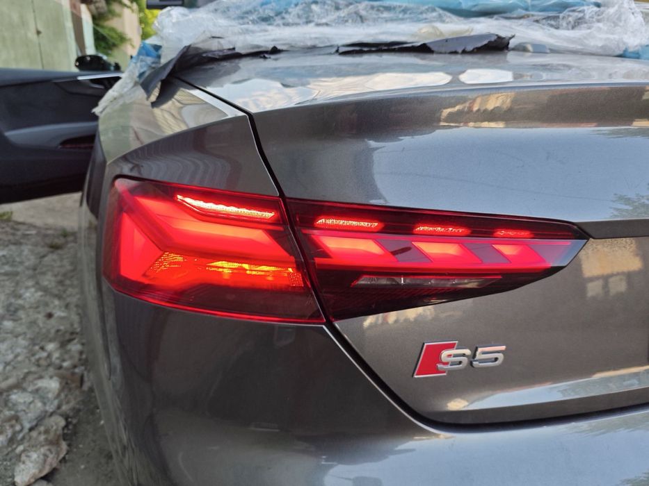 Продам задні стопи від AUDI S5 2024(b9.5)