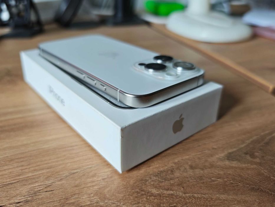 iPhone 15 pro 128GB Biały