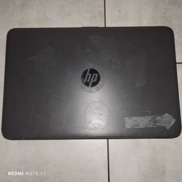 Laptop HP 3165ngw sprzedaje jako uszkodzony