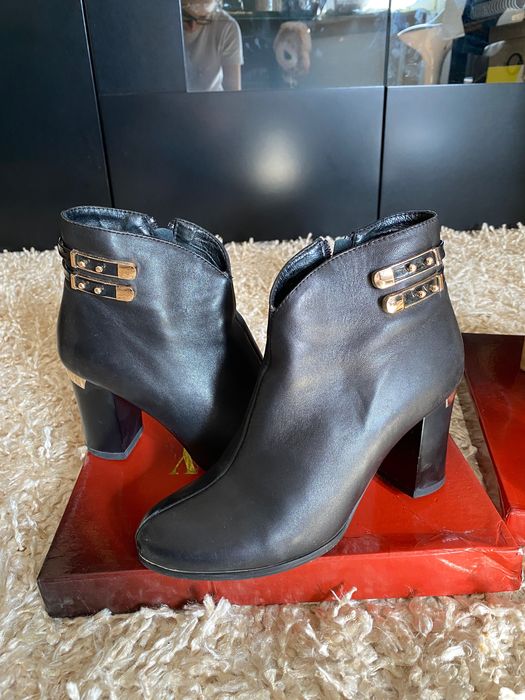 Чоботи шкіряні, 37 р, BROCOLY