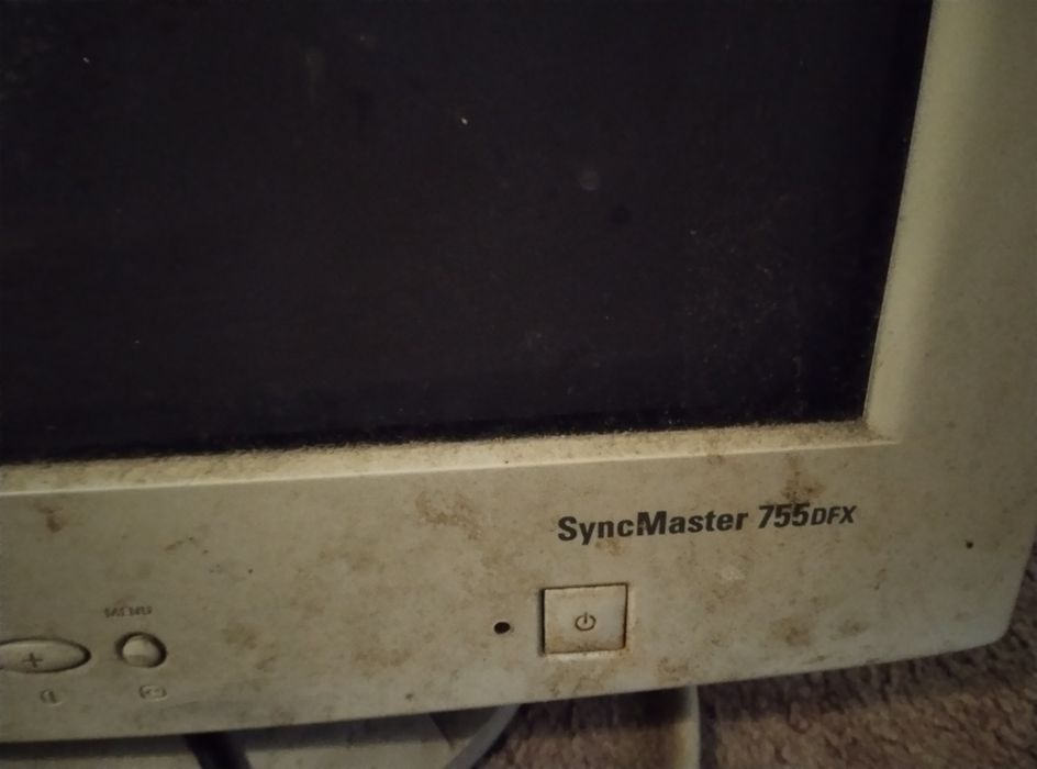 Монітор 17дюймів Samsung