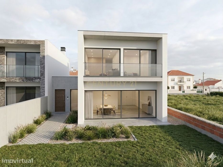 Moradia T4 (3 Suites) A 5 Minutos De Santa Cruz