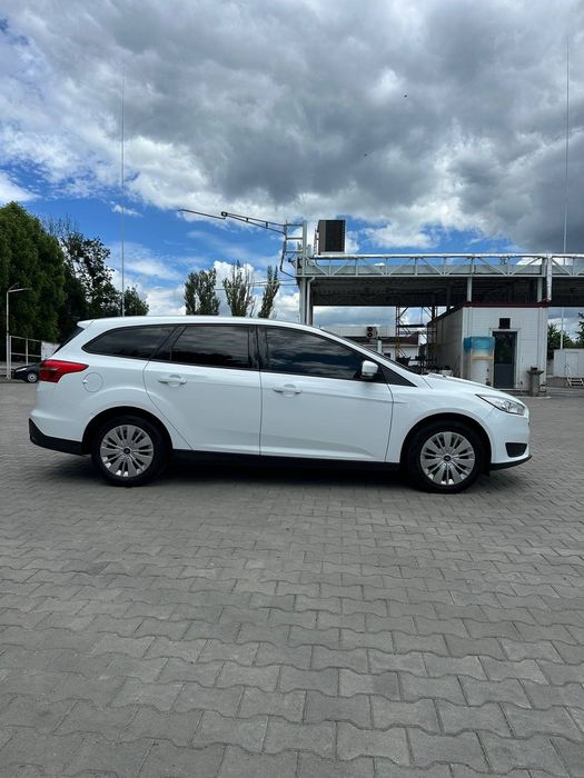 Ford Focus 2015 универсал