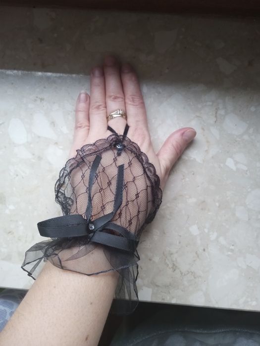 Rękawiczki czarne koronkowe na jeden palec