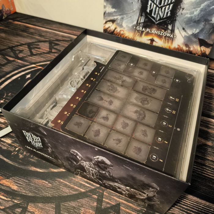 Gra planszowa "Frostpunk" + 4 organizery