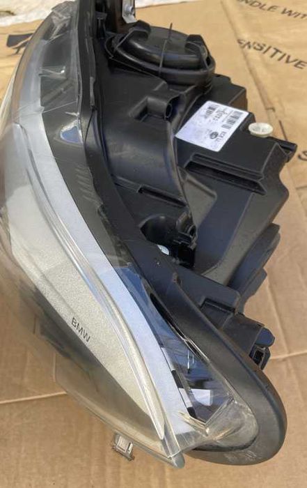 otica frontal ESQ BMW ser1 F20 F21 . fase 1