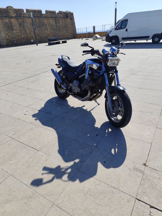 Yamaha FZX 750CC