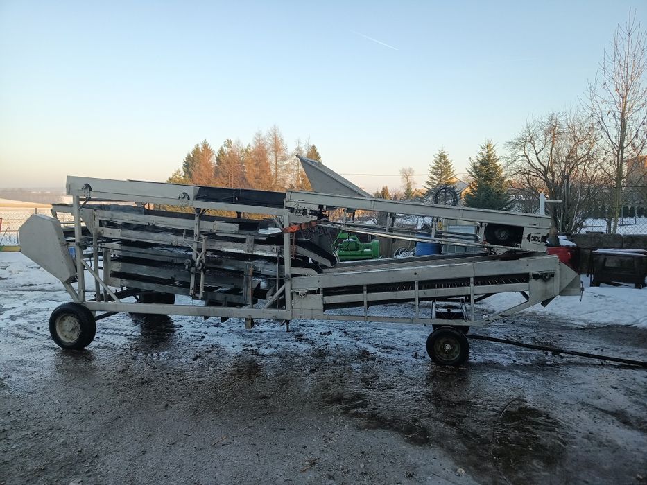 Sortownik ziemniaków Puck z podajnikiem. I stołem