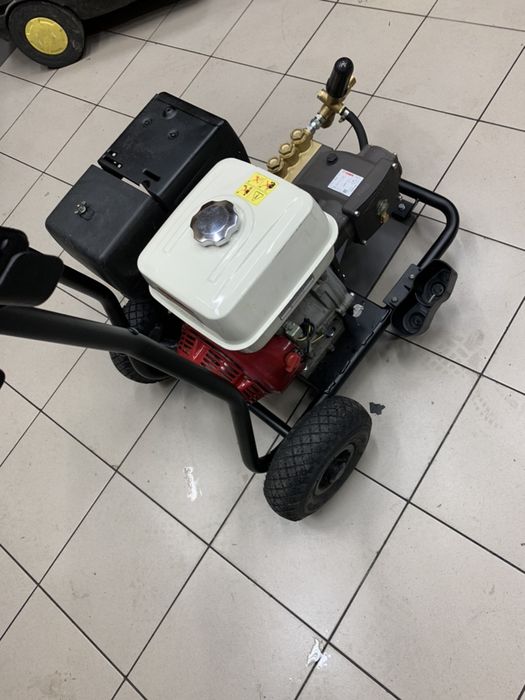Автономная мойка высокого давления 250 бар