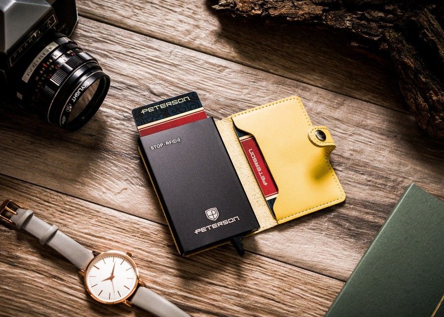 skórzane etui z podajnikiem na karty i wizytówki - peterson