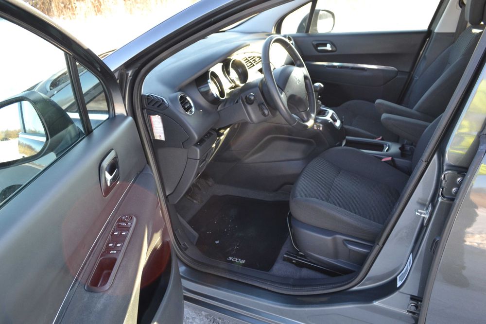 Peugeot 5008 1,6 Hdi 111Km 7-osobowy
