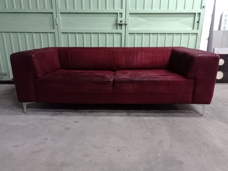 Sofá de 2 lugares camurça