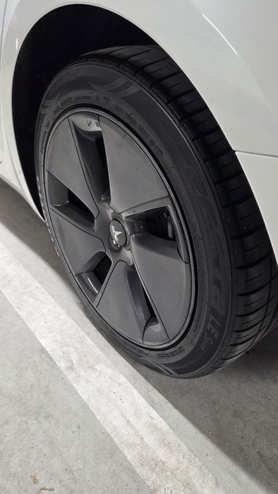 Tesla model 3 Dual motor long range