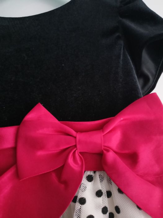 Elegancka sukienka idealna na święta