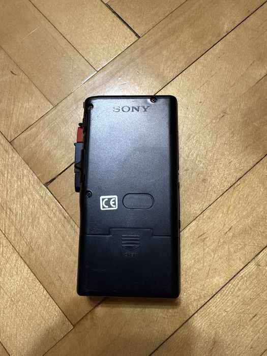 Dyktafon na kasety Sony M-425