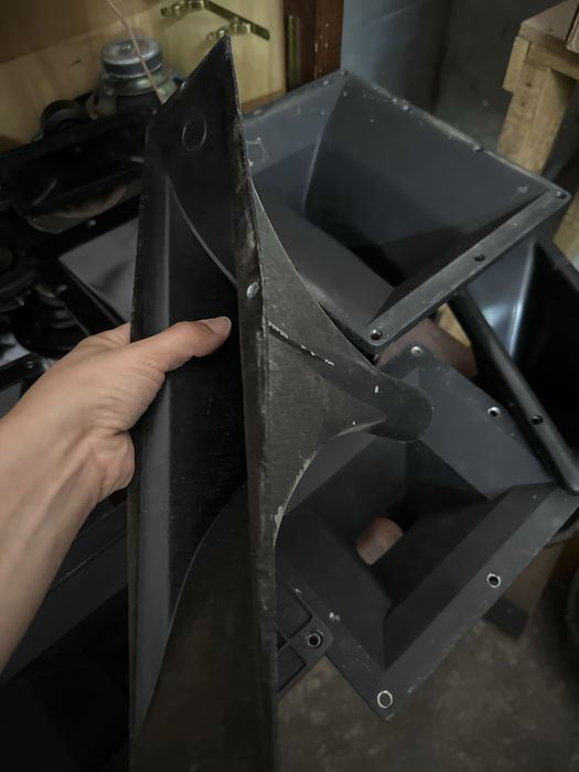 Cornetas  para altifalantes diversas dimensões