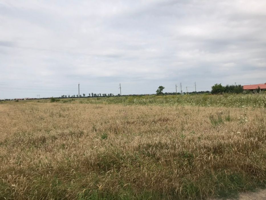 Продаеться участок 25 соток с. Баранинцы.