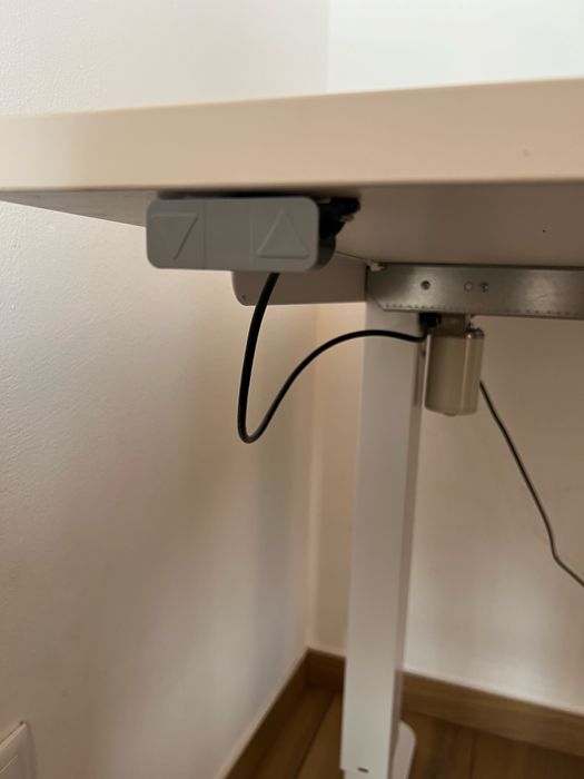 Secretária elevatória 160*80