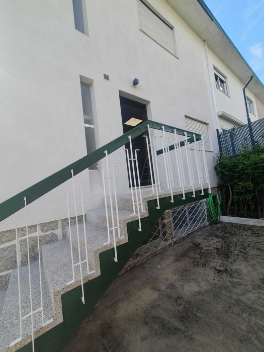 T2 p/arrendar - Creixomil, Guimarães