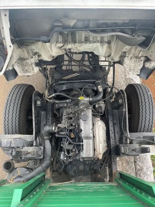 Motor Toyota Dyna 2.4D 1997 2L