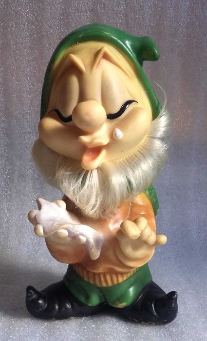 Anão da Branca de Neve - Famosa