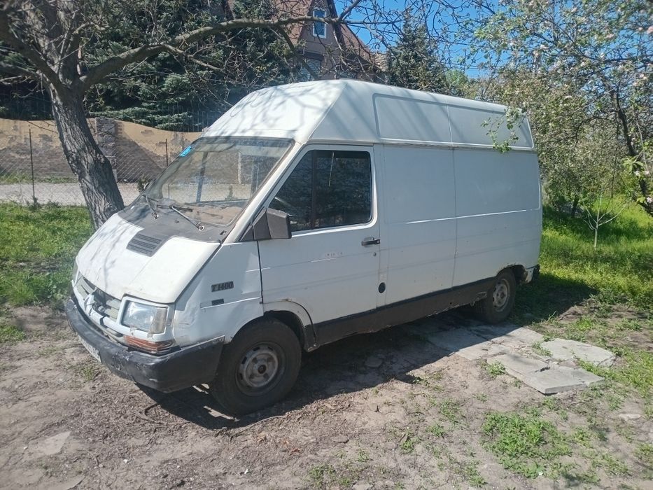 Продам рено трафик