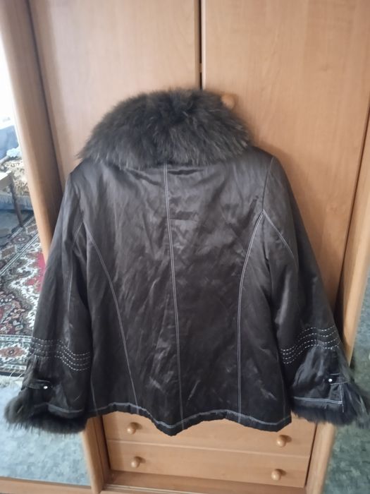 Куртка жіноча ,стан задовільний