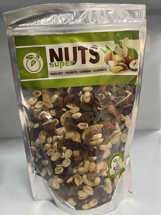 Суміш горіхів. Студенткий мікс. Горіхи. Мигдаль. Арахіс. Кещю. фундук